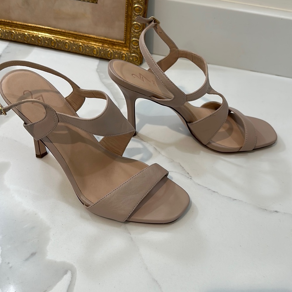 27 Edit by Naturalizer Lanie sandal